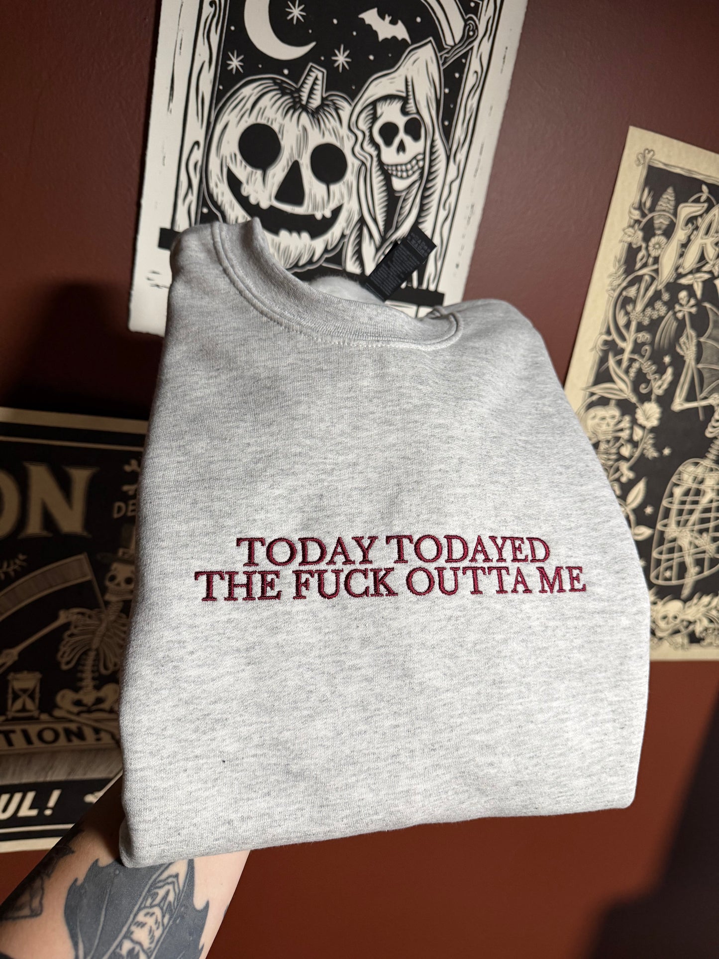 Today Todayed Embroidered Sweatshirt