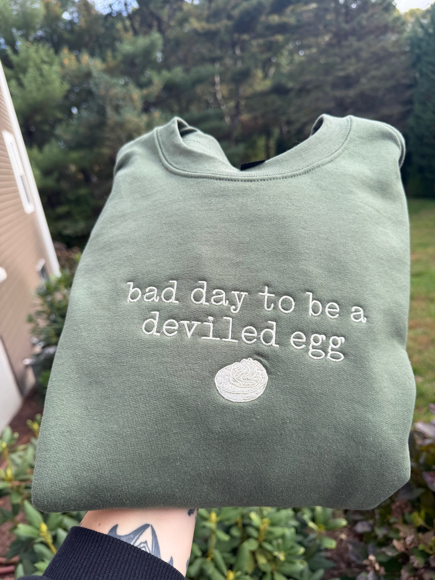 MEDIUM sweatshirt