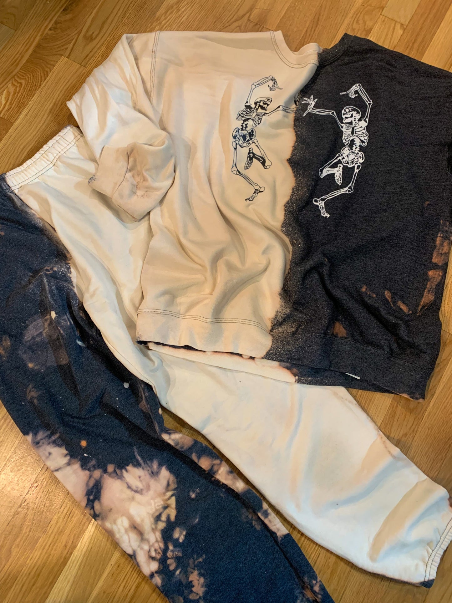 Dancing Skeletons Bleached Lounge Set